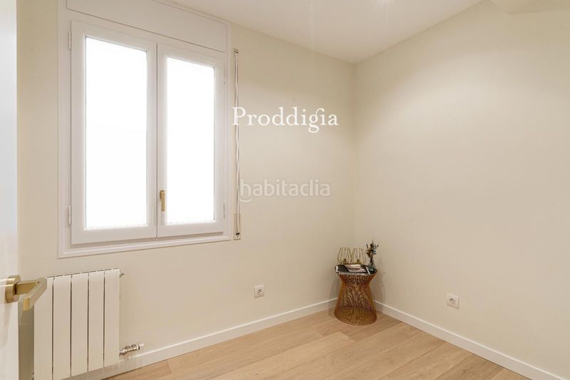 Piso vivienda reformada a estrenar con piscina en sant gervasi galvany en Barcelona - Imagen 50