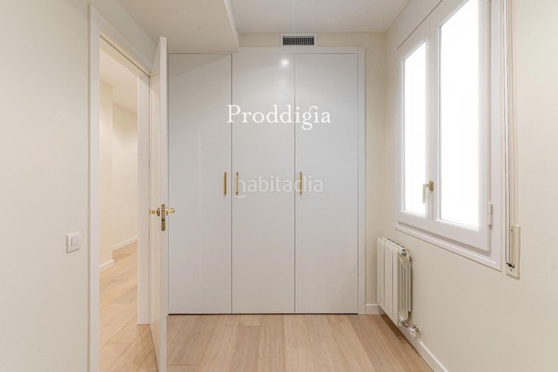 Piso vivienda reformada a estrenar con piscina en sant gervasi galvany en Barcelona - Imagen 43