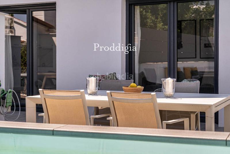 Foto 414aaf0c-404e-4e53-a5a0-8e1fd40ca20f. Lloguer xalet amb piscina a Valldoreix Sant Cugat del Vallès