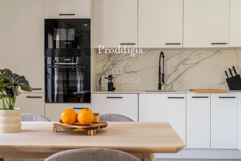 Foto 9a9b00cd-266e-46c7-9f9d-7e17cea73202. Miete chalet mit pool in Valldoreix Sant Cugat del Vallès