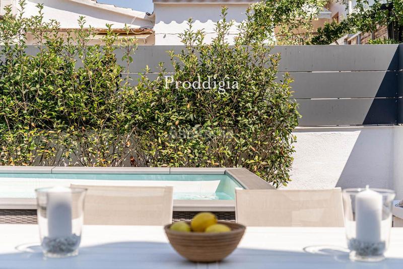 Foto a577e547-07b5-4a00-a1b1-e224f876e329. Miete chalet mit pool in Valldoreix Sant Cugat del Vallès