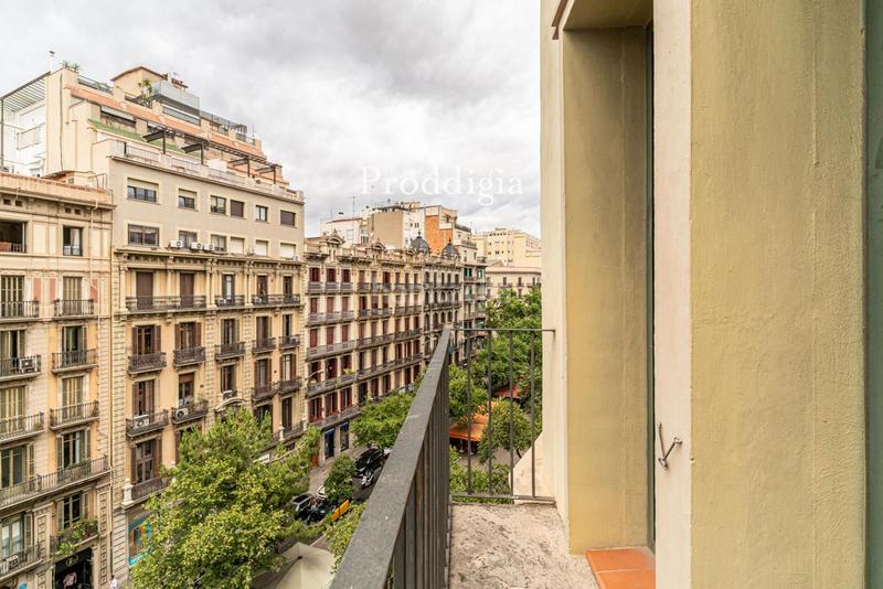 Foto 31c89333-04bd-4bdd-9461-9c21a47ee044. Location bureau avec chauffage dans Dreta de l´Eixample Barcelona