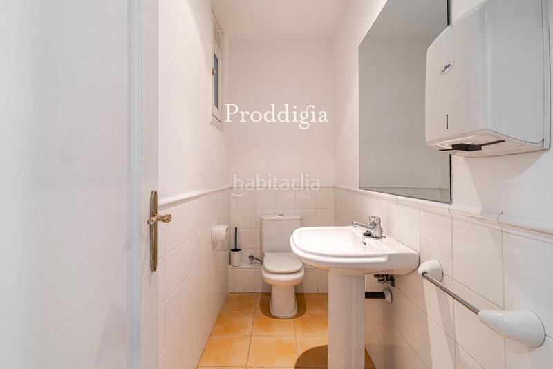 Foto f09fb8fb-8369-4616-ac57-ae2c8b42bc12. Location bureau avec chauffage dans Dreta de l´Eixample Barcelona
