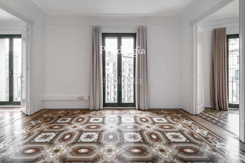 Foto f1708ed1-43a4-431f-9788-638cb581081b. Location bureau avec chauffage dans Dreta de l´Eixample Barcelona