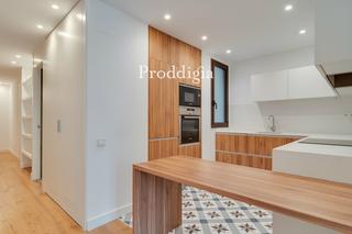 Alquiler Piso  Passeig de sant joan. Piso reformado de 60 m2 en el passeig de sant joan. alquiler tem