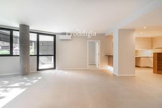 Location Appartement  Josep tarradellas. Espectacular vivienda reformada en josep tarradellas