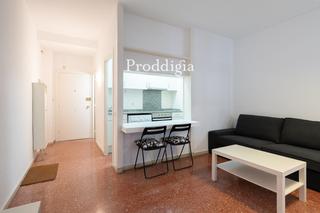Alquiler Estudio  Joaquín costa. Bonito estudio amueblado y equipado