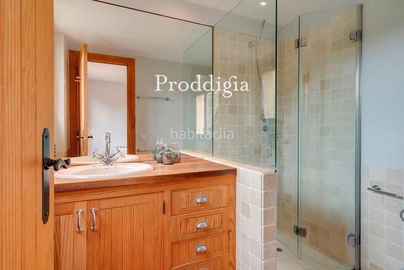 Foto a1a1e3b3-f2a0-42ab-8d85-be663ffb2442. Affitto casa con riscaldamento parcheggio piscina in Sant Cugat del Vallès