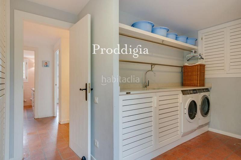 Foto 8cda7a7f-0f2a-45f0-b35c-0e24802c2d3c. Alquiler casa increíble chalet ideal para familias situado en Valldoreix en Sant Cugat del Vallès