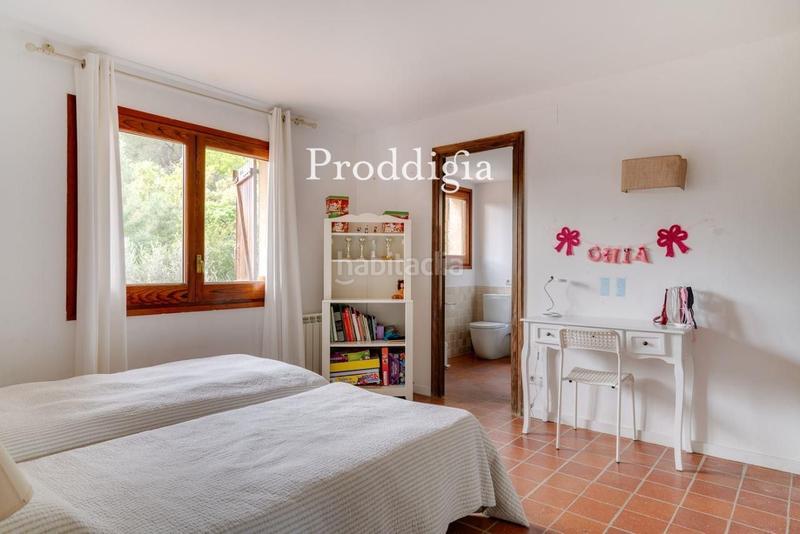 Foto b0a1a320-7051-44df-8403-a2985410bdaa. Lloguer casa amb calefacció aparcament piscina a Sant Cugat del Vallès