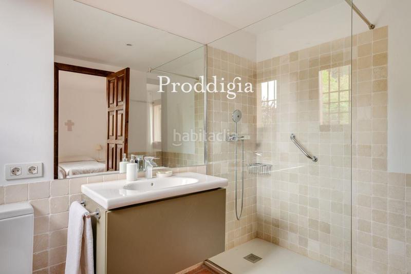 Foto 8ceb2aad-1933-482d-b6d1-c6dc6bcfcd8b. Rent house with heating parking pool in Valldoreix Sant Cugat del Vallès