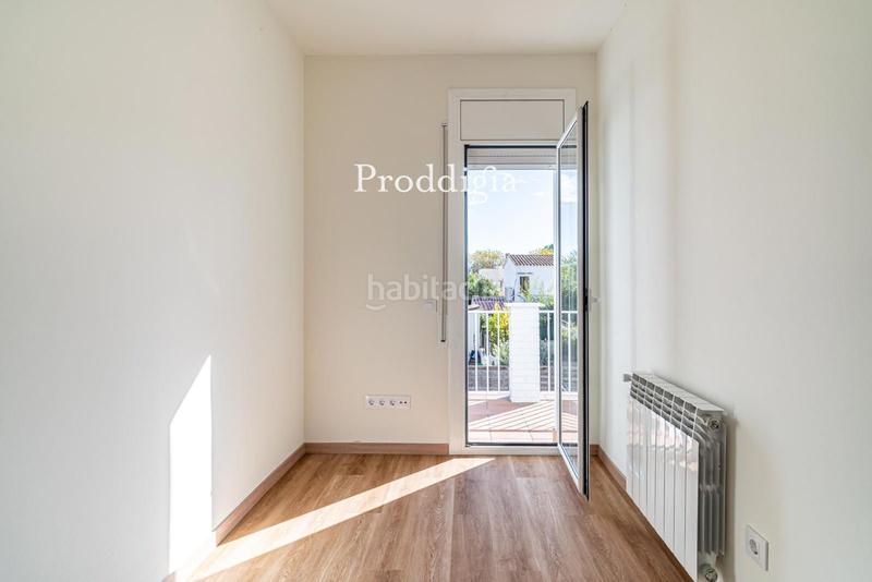 Foto 1f0064f5-1fd7-4f2f-993a-55fc414af0c2. Xalet amb calefacció aparcament piscina a Mira-sol Sant Cugat del Vallès