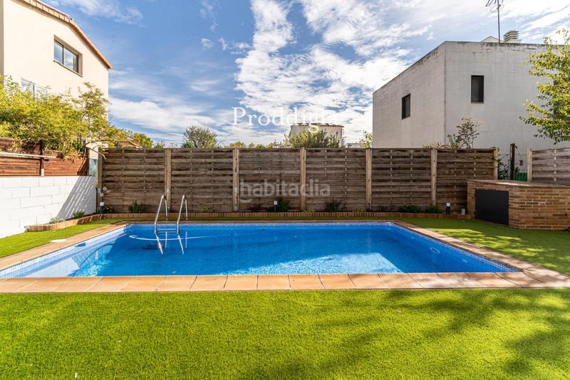 Foto 21f6c521-7a8d-4030-b8c9-79cbe86b5b16. Xalet amb calefacció aparcament piscina a Mira-sol Sant Cugat del Vallès