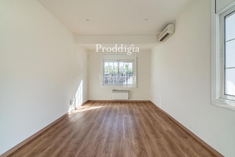 Foto 2872eb58-b3b6-4665-999f-d1c9be8c9623. Xalet amb calefacció aparcament piscina a Mira-sol Sant Cugat del Vallès