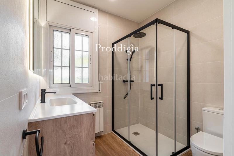 Foto 92daaa8d-834f-426b-a4a6-46010243ef8d. Xalet amb calefacció aparcament piscina a Mira-sol Sant Cugat del Vallès