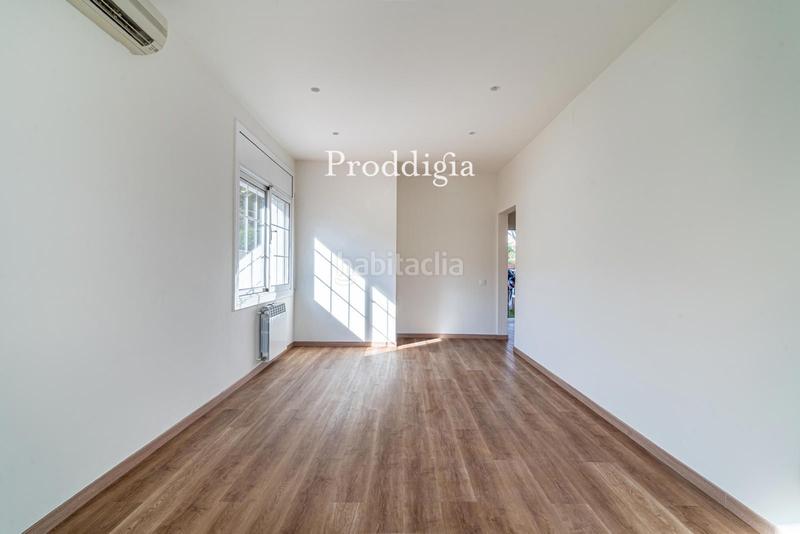 Foto 98414fac-3283-49a3-82bc-d1cb16a49520. Xalet amb calefacció aparcament piscina a Mira-sol Sant Cugat del Vallès