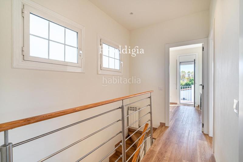 Foto 9dafc71d-f30e-4229-8286-60429ca532e5. Xalet amb calefacció aparcament piscina a Mira-sol Sant Cugat del Vallès