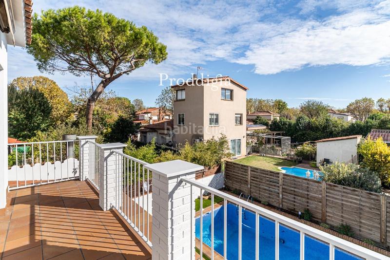 Foto b7018cae-06fc-498e-a1e0-cf9e8532b1e6. Xalet amb calefacció aparcament piscina a Mira-sol Sant Cugat del Vallès