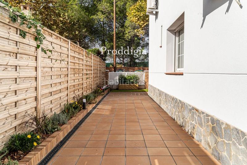 Foto d8dfa1da-30f3-4768-bef8-1795c802d662. Xalet amb calefacció aparcament piscina a Mira-sol Sant Cugat del Vallès