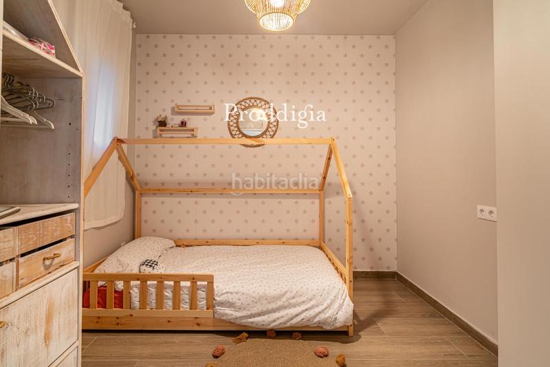 Foto 3c76286e-c43f-48fc-928d-632815b1812f. Pis amb calefacció a Sant Antoni Barcelona