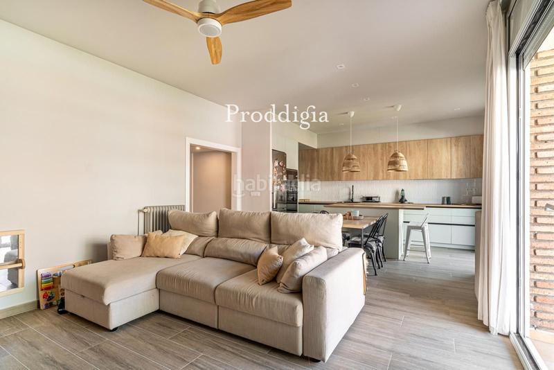 Foto 4f4d31e8-21e0-481b-9cde-c7e7cc6a7b0e. Pis amb calefacció a Sant Antoni Barcelona