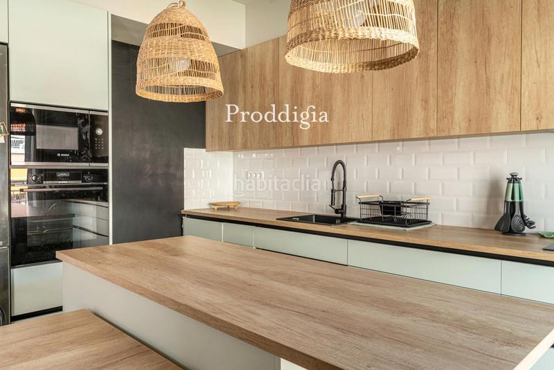 Foto 7a10a1a7-eb98-4ce3-a6cd-bddfeb571a3e. Pis amb calefacció a Sant Antoni Barcelona