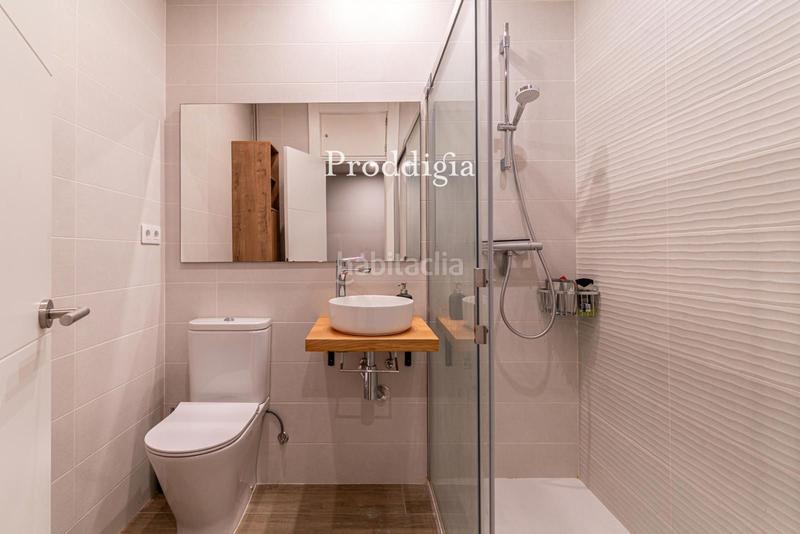 Foto cc58f112-e7d6-47f5-bf06-caa43b33190e. Pis amb calefacció a Sant Antoni Barcelona