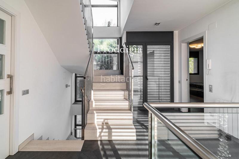 Foto 6b27ac5e-a5df-497e-9fc3-6d3eb05c209c. Chalet mit heizung parking pool in Valldoreix Sant Cugat del Vallès