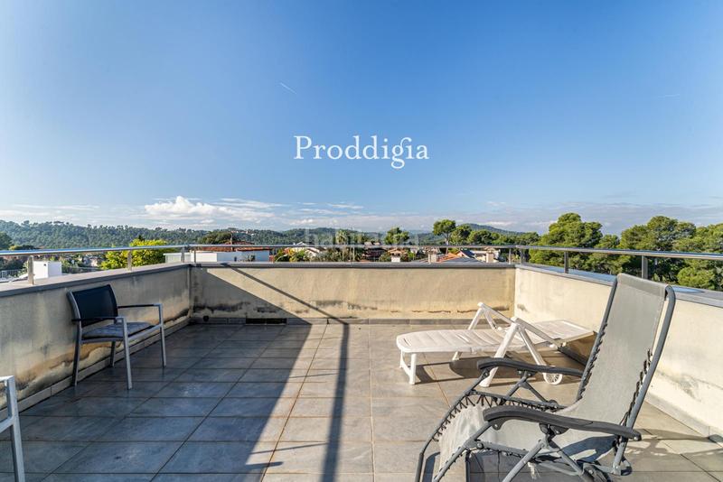 Foto ee0d2ccd-5c0c-45dd-8b5e-19f4f2d4e9c1. Chalet mit heizung parking pool in Valldoreix Sant Cugat del Vallès