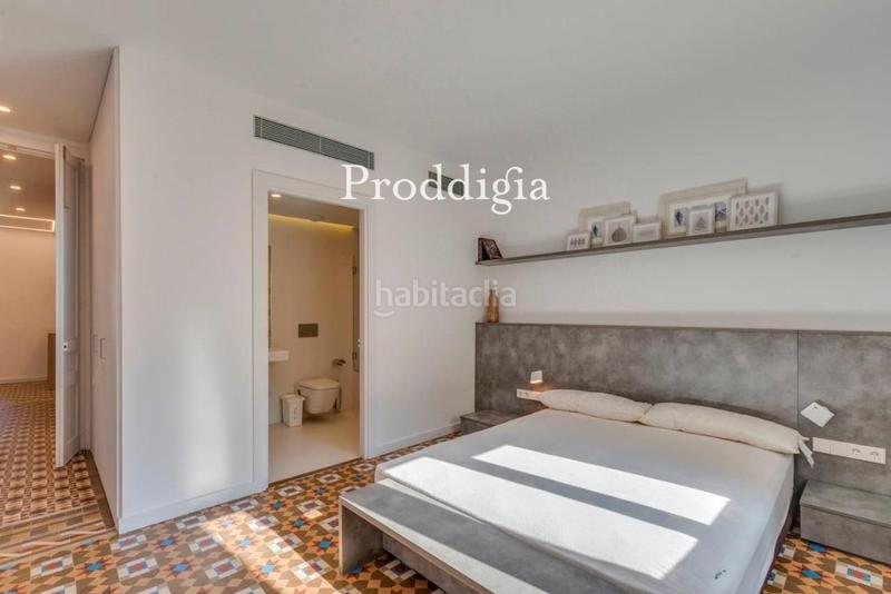 Foto ca42f837-f4e9-49f4-9810-9796af1e2267. Lloguer pis amb calefacció a Raval Barcelona