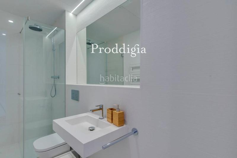 Foto 42cdf43b-751d-4731-a31e-4bb04c3d76c3. Miete etagenwohnung mit heizung in Raval Barcelona