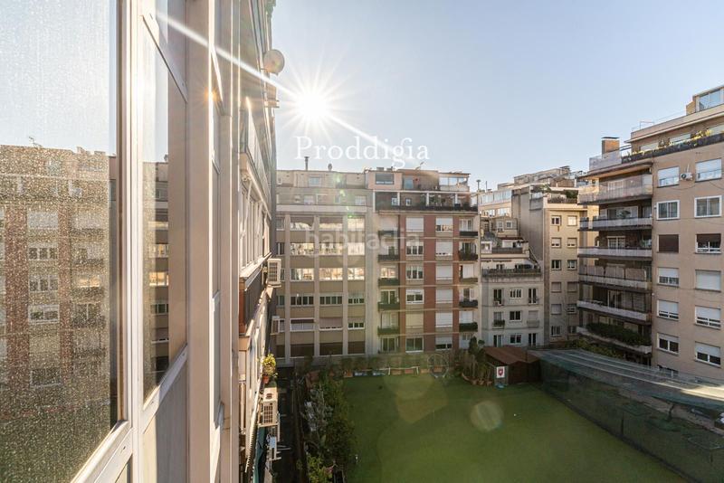 Foto 3a6c3c37-f7d3-4294-98d2-5bdc4bf9e0c8. Alquiler oficina  tipo loft en alquiler en Barcelona