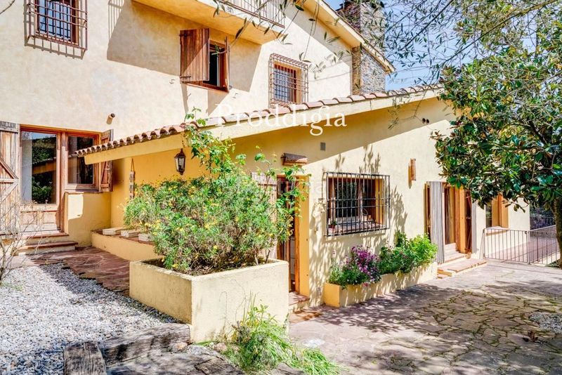Foto 5435851e-9ead-410f-826f-257109a1118b. Rent house with heating parking pool in Valldoreix Sant Cugat del Vallès