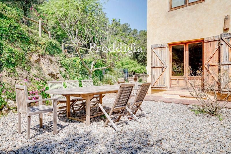 Foto ce589ae9-0d0a-4bf4-9f07-d0fce859537f. Rent house with heating parking pool in Valldoreix Sant Cugat del Vallès