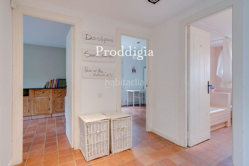 Foto f13adbf3-f3ce-4297-bf4a-a8260a2069f3. Rent house with heating parking pool in Valldoreix Sant Cugat del Vallès