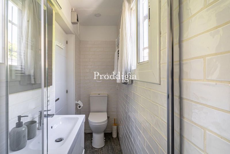 Foto 4598509b-4718-42e6-97bb-f6329520c349. Alquiler casa encantadora casa nueva con zona exterior y piscina en Valldoreix en Sant Cugat del Vallès