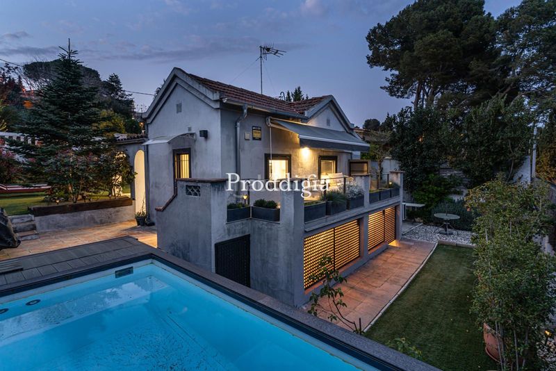 Foto 931ea5f5-22c5-4563-a04f-0869e8c51e9d. Alquiler casa encantadora casa nueva con zona exterior y piscina en Valldoreix en Sant Cugat del Vallès