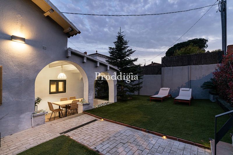 Foto ada77a5e-2ce4-420d-9ddb-4d3f499db551. Alquiler casa encantadora casa nueva con zona exterior y piscina en Valldoreix en Sant Cugat del Vallès