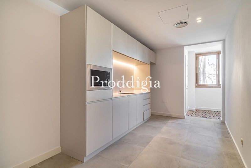 Foto 01cc2c35-7f47-4cc5-b6f8-3eb48a902201. Rent office space with heating in Dreta de l´Eixample Barcelona