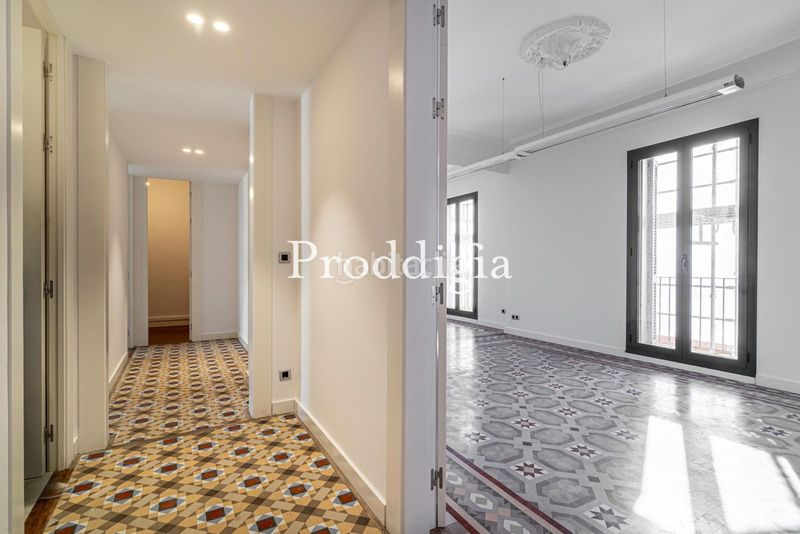 Foto 39117d9a-c057-4022-9752-9ac0f4db8c04. Rent office space with heating in Dreta de l´Eixample Barcelona