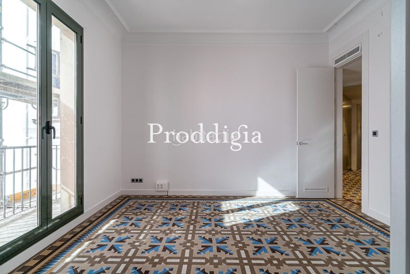 Foto 3f893918-4796-462c-a08c-512e82a242b1. Rent office space with heating in Dreta de l´Eixample Barcelona