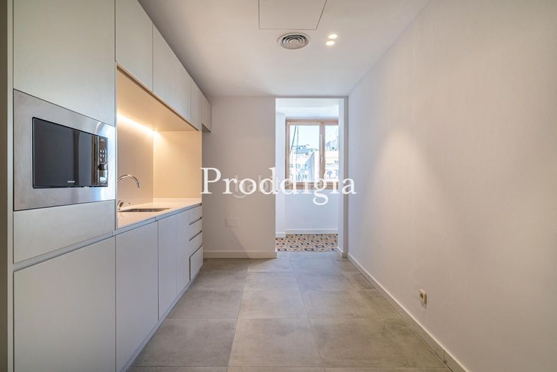 Foto 76ee235b-47db-4f83-82ac-78d1f5d6282a. Rent office space with heating in Dreta de l´Eixample Barcelona
