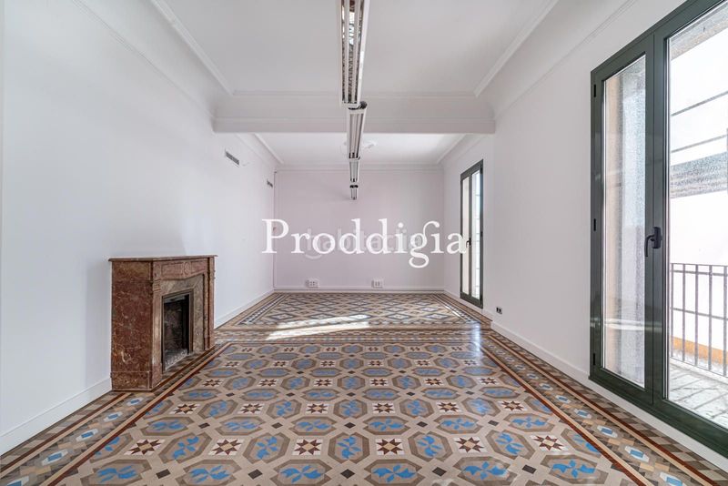 Foto b805cf78-d785-43f6-b21d-c42fe6a98ca0. Rent office space with heating in Dreta de l´Eixample Barcelona