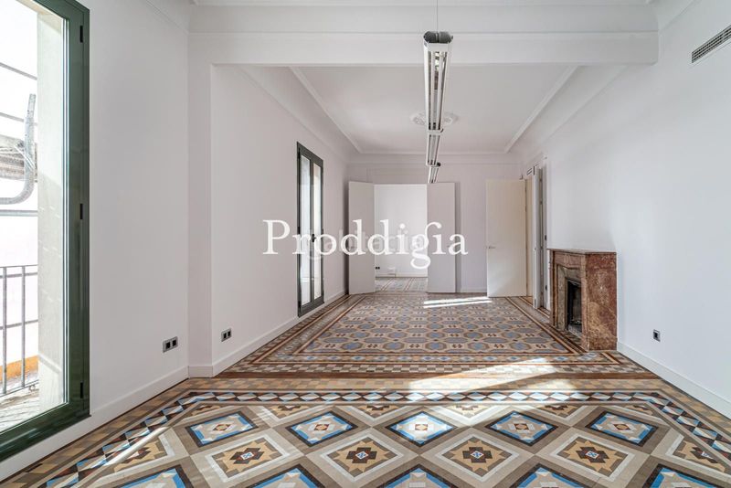 Foto c159175d-507b-478a-b32b-84a8d35b0047. Rent office space with heating in Dreta de l´Eixample Barcelona
