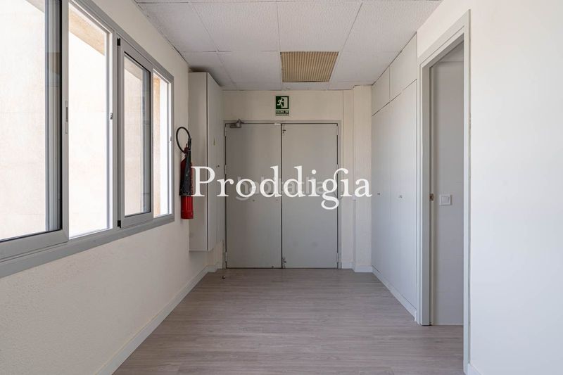 Foto 40fbef00-65ab-4786-ab7b-e837b7e2e708. Office space with heating in El Coll Sant Cugat del Vallès