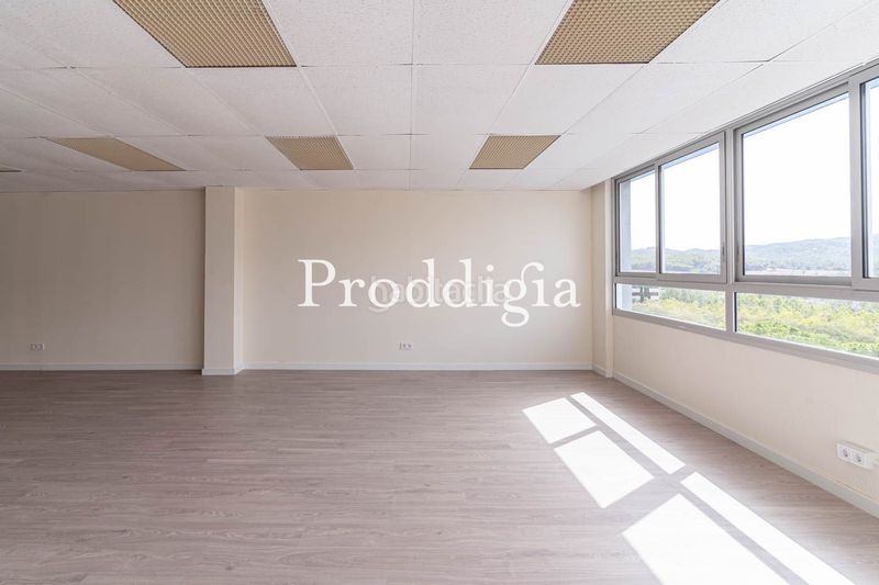 Foto ac659f39-876e-4a8d-b98a-ec2d3b04b118. Office space with heating in El Coll Sant Cugat del Vallès