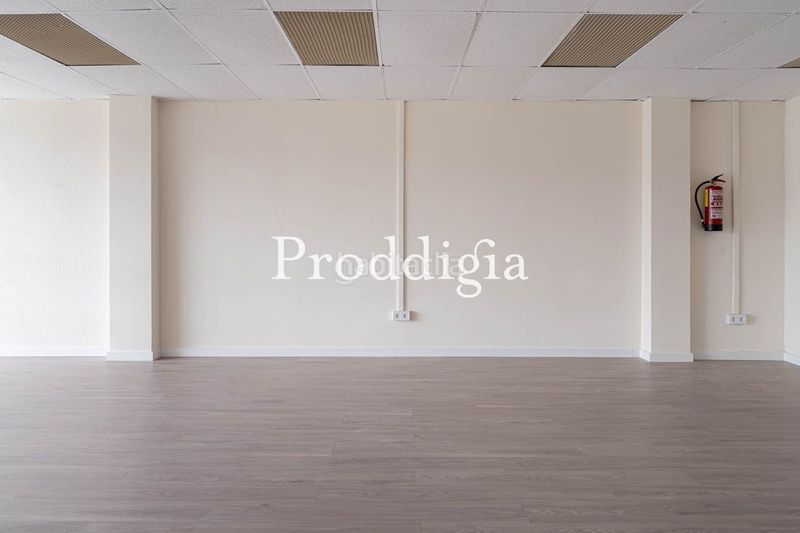 Foto c56c876d-581a-4330-9d65-3e80d0f3e577. Office space with heating in El Coll Sant Cugat del Vallès