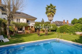 Chalet à Arxiu. Preciosa vivienda en zona premium con máxima privacidad