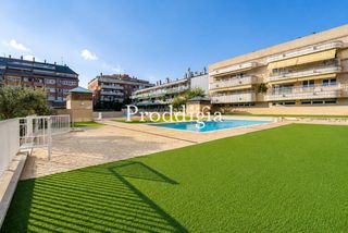 Dachwohnung in El Coll. Ático esquinero de 2 habitaciones dobles con 2 baños en torrebla