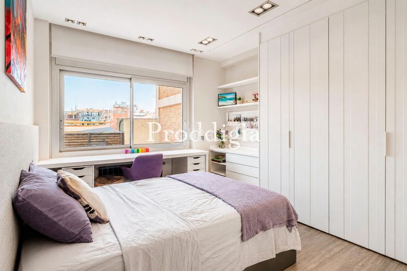 Foto aa756592-f121-4b26-9cc8-e107230d0b8f. Pis amb calefacció a Vila de Gràcia Barcelona